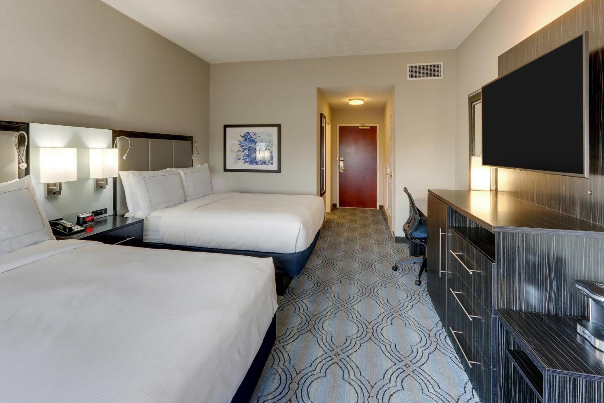 Doubletree By Hilton St. Louis Forest Park Exterior foto